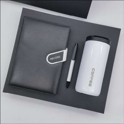 Parure carnet & stylo — Carnet A5, stylo à pointe tactile et tasse à café, personnalisable aux couleurs de votre entreprise