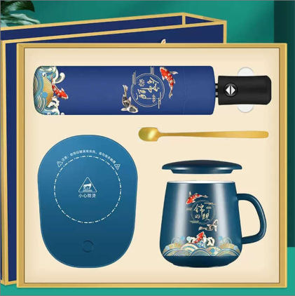Coffret cadeau d'affaires — Parapluie, tasse en céramique, régulateur de température et cuillère, personnalisable aux couleurs de votre entreprise